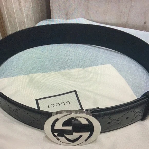 Gucci Signature Embossing Leather Belt Unisex Gucci Signature Leather Belt Black in Leather with Palladium  main image 3